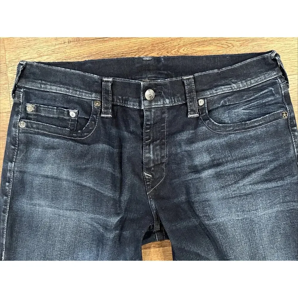 True Religion Geno Relaxed Slim Jeans Medium Wash 38x32 Whiskering EUC